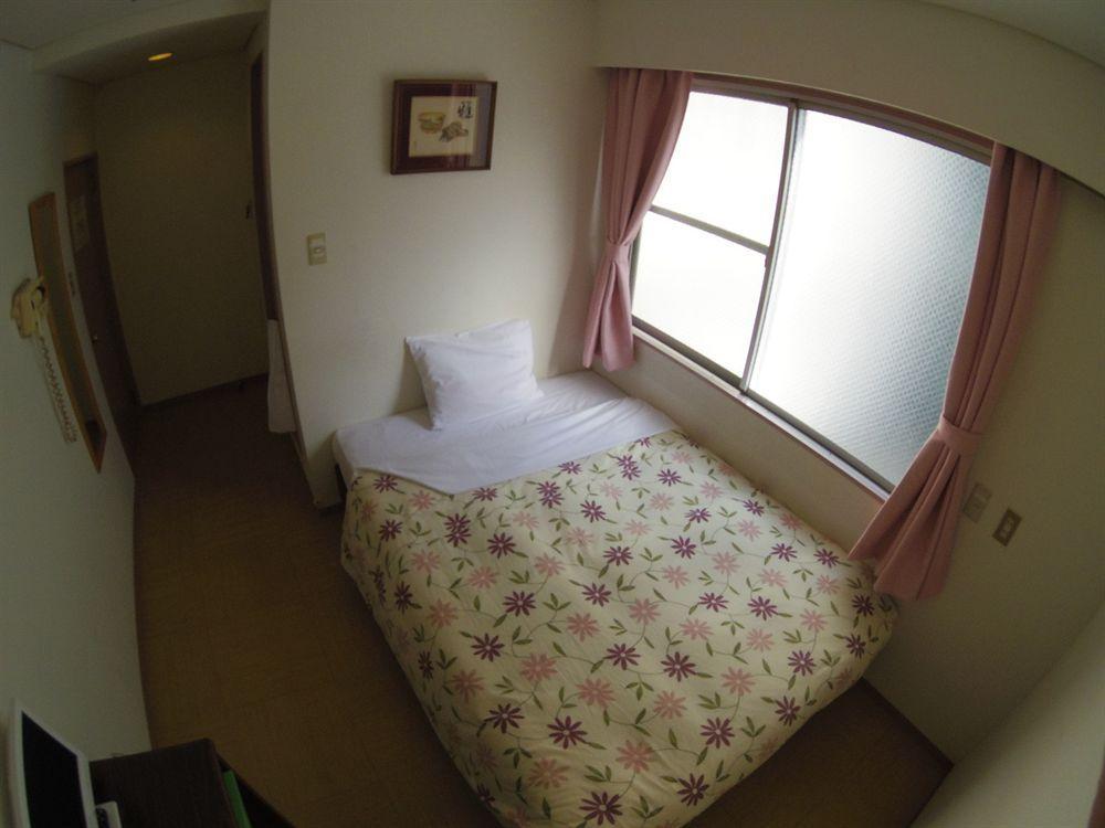 Hiroshima Hana Hostel Exterior photo